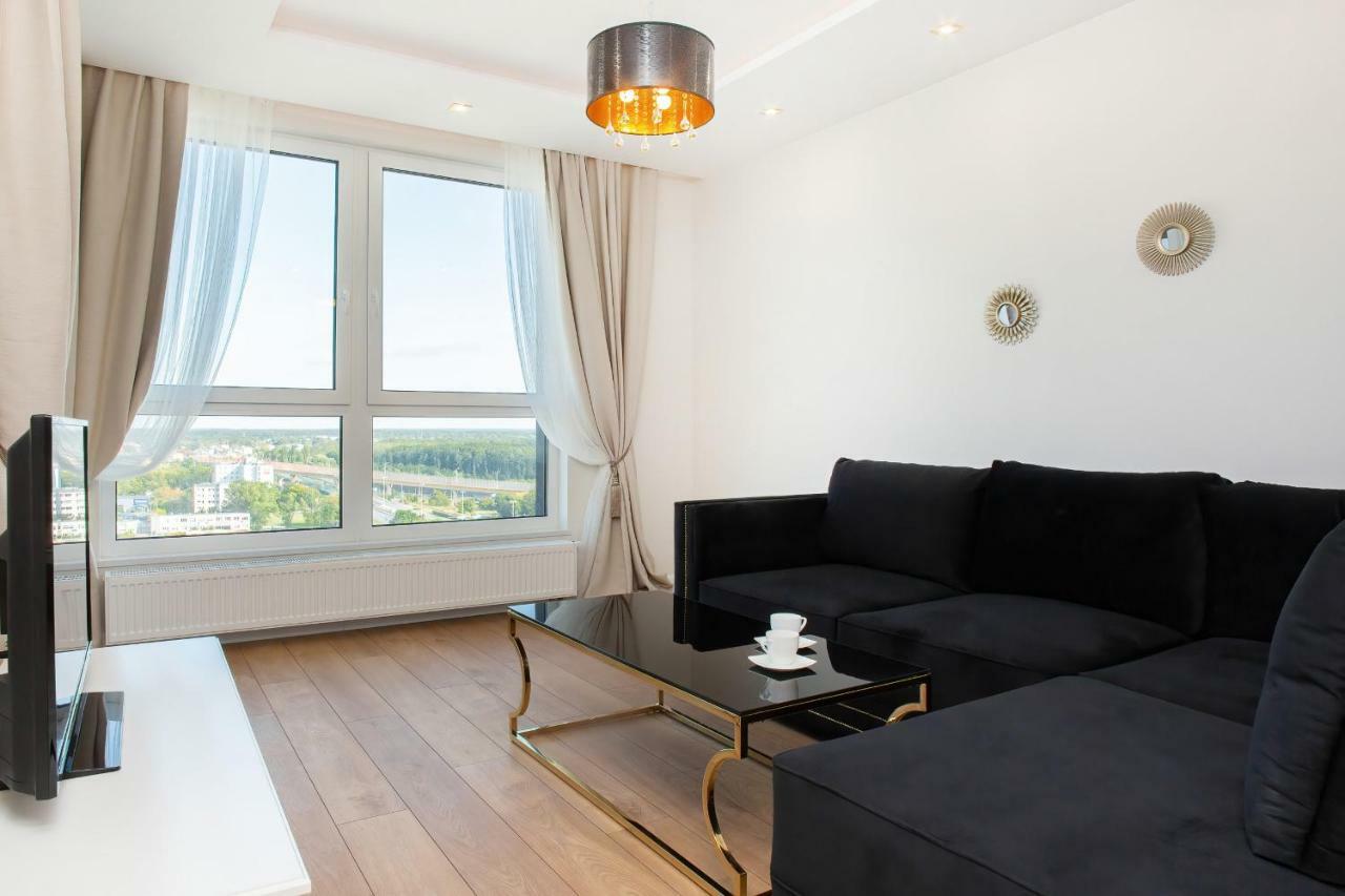 Apartments Aura Sky By Noclegi Renters Varsó Kültér fotó
